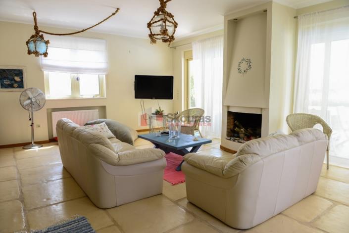 Image No.12-Maison de 5 chambres à vendre à Kyparissia