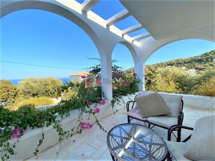 Image No.6-Maison de 3 chambres à vendre à Amoni