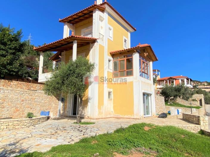 Image No.11-3 Bed House for sale