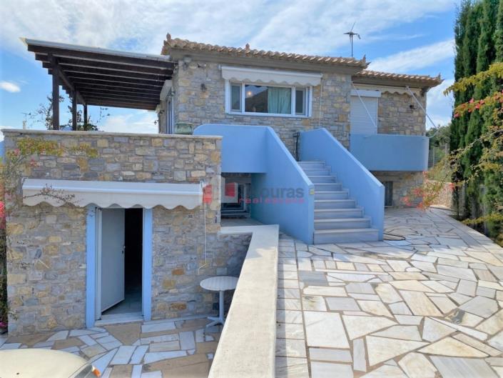 Image No.9-3 Bed House for sale