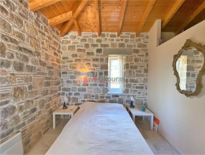 Image No.13-3 Bed House for sale