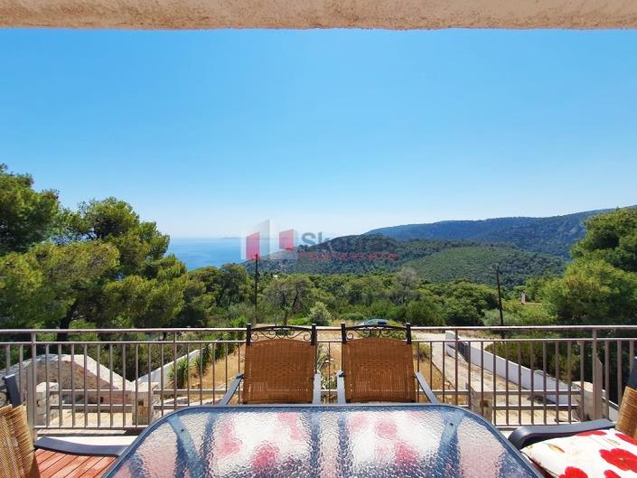 Image No.1-5 Bed House for sale