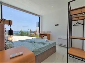 Image No.14-5 Bed House/Villa for sale
