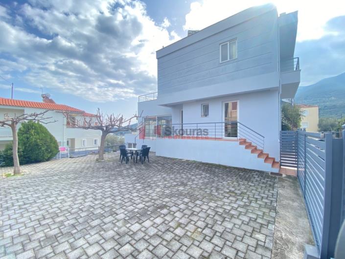 Image No.23-4 Bed House for sale