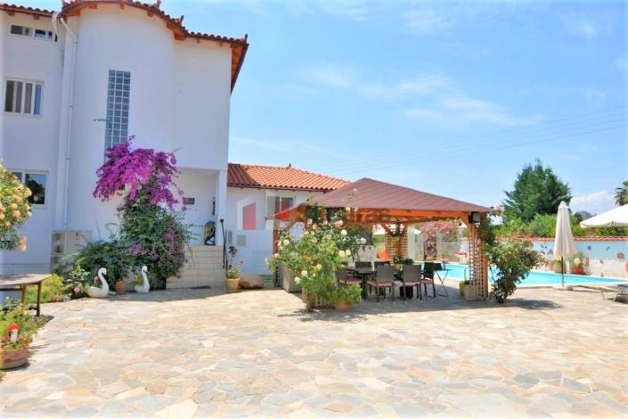 Image No.5-Maison de 4 chambres à vendre à Asini