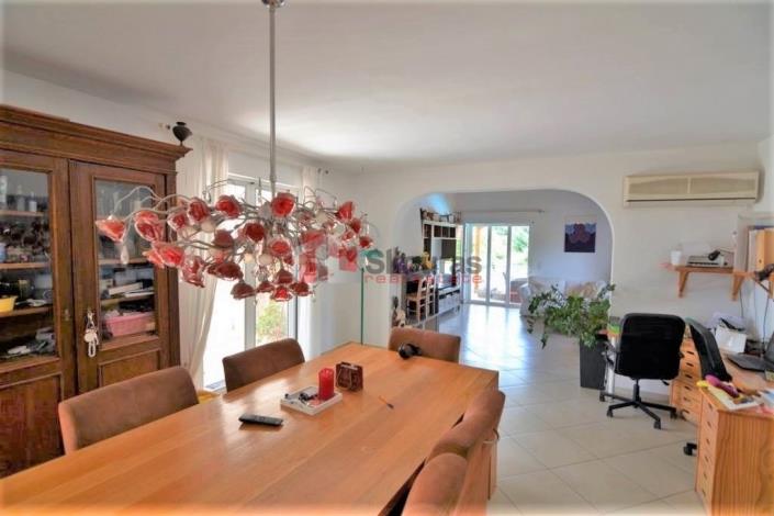 Image No.12-Maison de 4 chambres à vendre à Asini