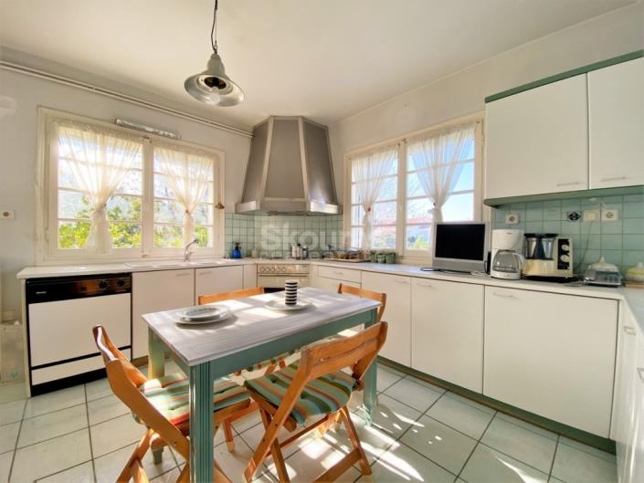 Image No.16-3 Bed House for sale