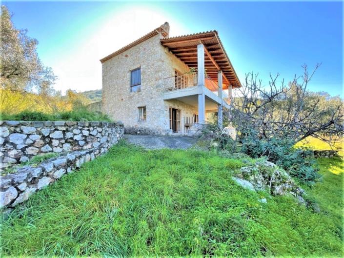 Image No.1-4 Bed House for sale