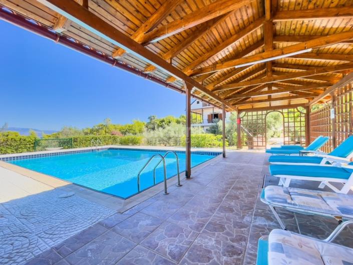 Image No.3-Villa de 5 chambres à vendre à Loutraki