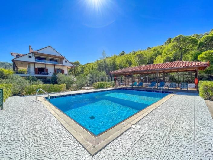 Image No.7-Villa de 5 chambres à vendre à Loutraki