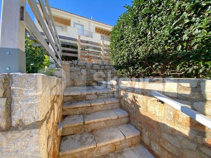 Image No.14-2 Bed Maisonette for sale