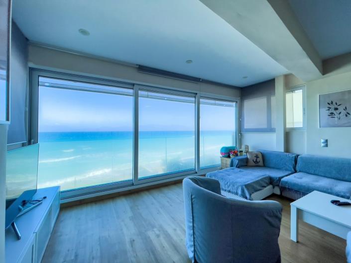 3 Bedrooms for sale in Xylokastro 10 meters from the sea