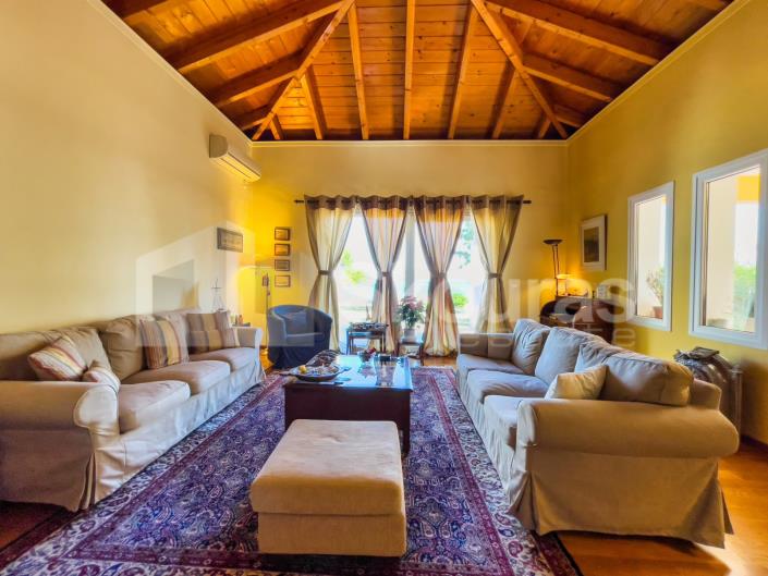 Image No.8-5 Bed Villa / Detached for sale