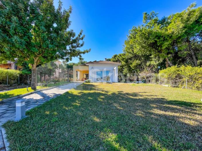 Image No.12-5 Bed Villa / Detached for sale