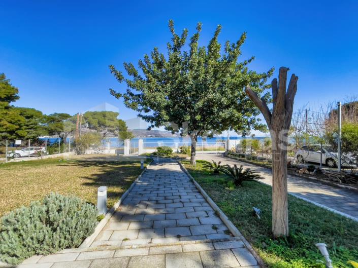 Image No.23-5 Bed Villa / Detached for sale