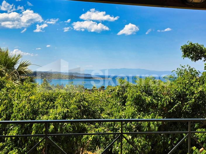 Image No.2-Maison / Villa de 2 chambres à vendre à Kranidi