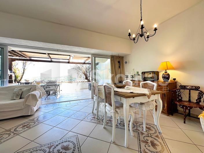 Image No.20-2 Bed Apartment for sale