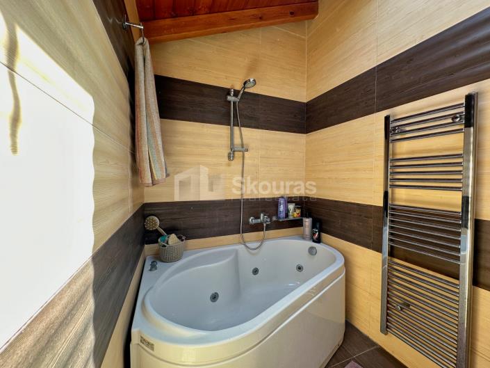 Image No.20-3 Bed Maisonette for sale