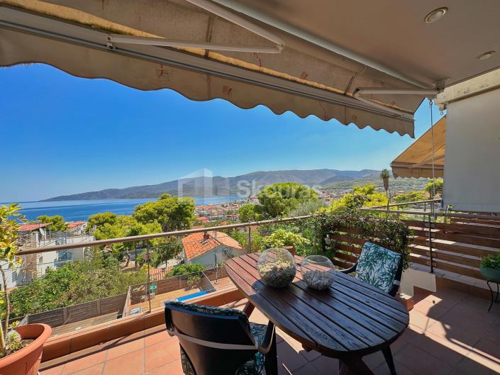 Image No.2-3 Bed Maisonette for sale