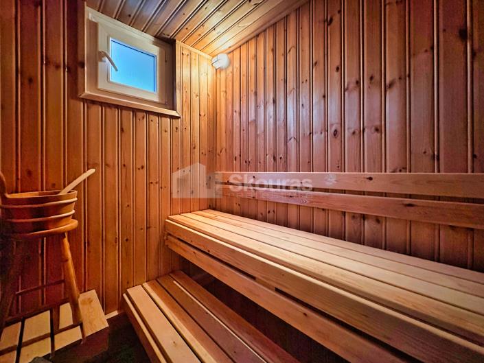 Image No.28-3 Bed Maisonette for sale