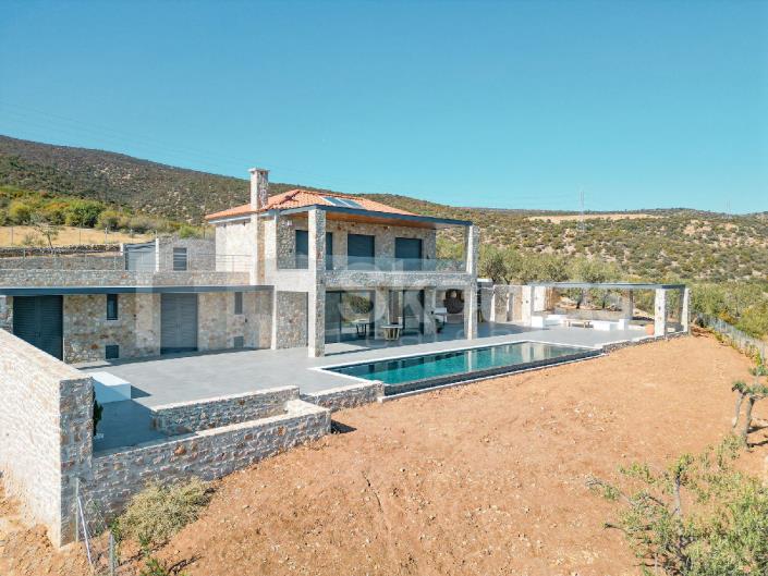 Image No.29-3 Bed House for sale