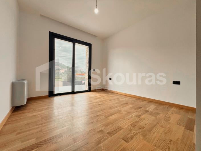 Image No.10-Maison / Villa de 2 chambres à vendre à Lefkakia