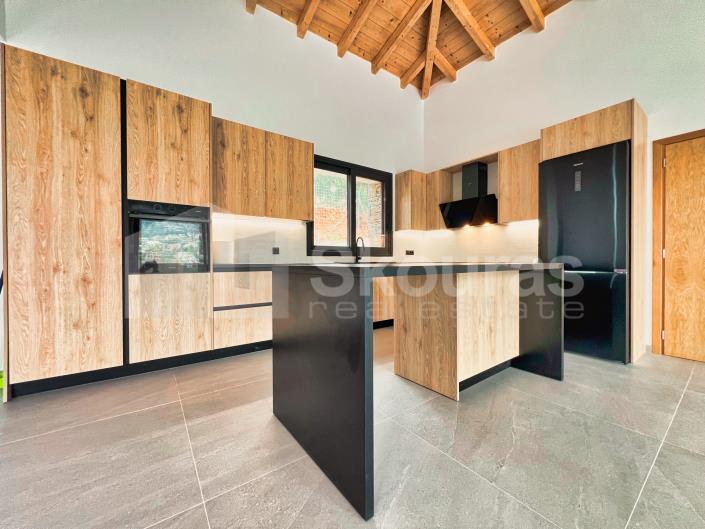 Image No.8-Maison / Villa de 2 chambres à vendre à Lefkakia