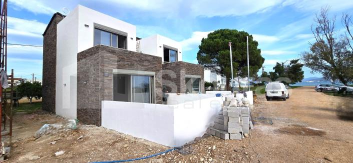 Image No.4-2 Bed House for sale