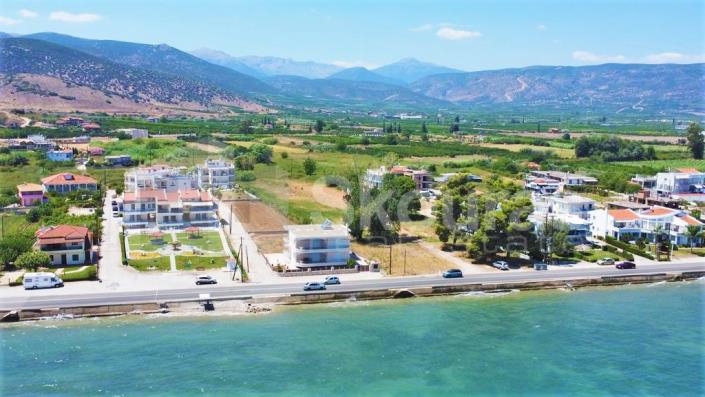 Image No.14-2 Bed House for sale