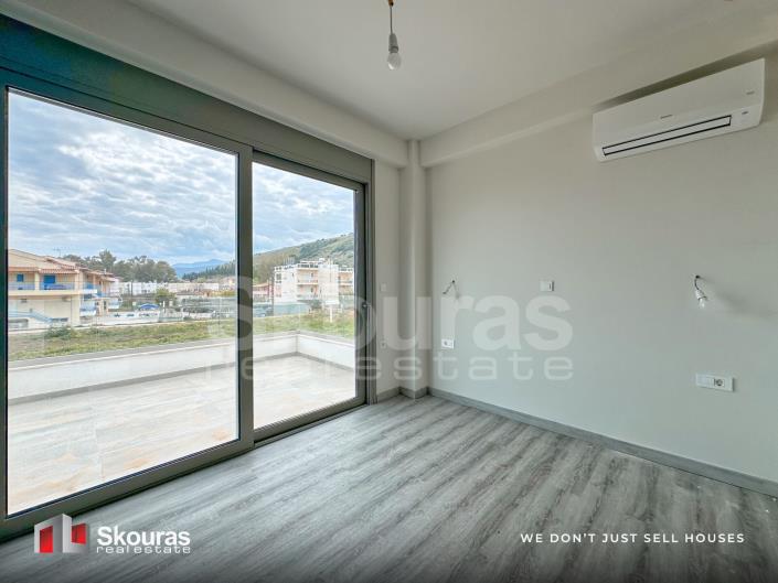 Image No.19-2 Bed House for sale