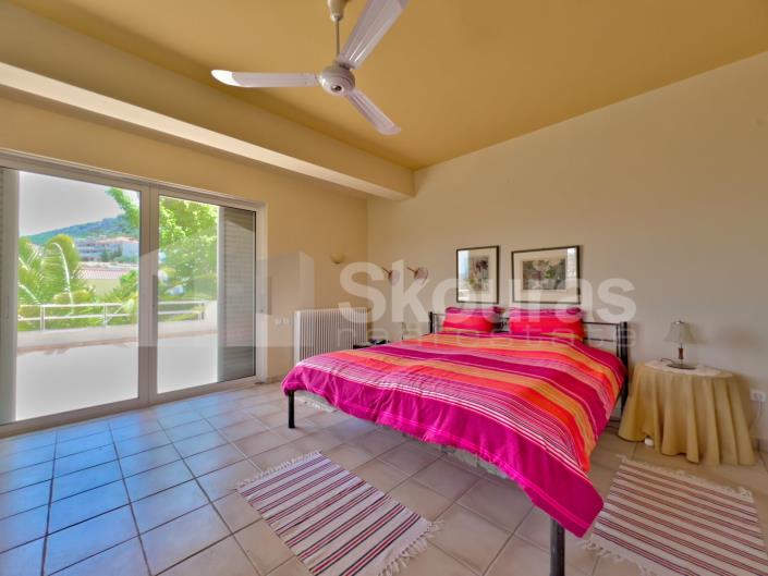 Image No.13-7 Bed House/Villa for sale