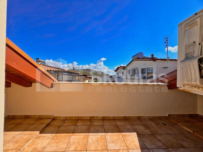 Image No.21-2 Bed Maisonette for sale