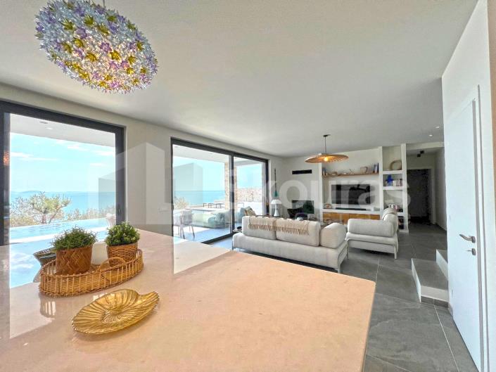 Image No.14-Maison / Villa de 3 chambres à vendre à Kiveri