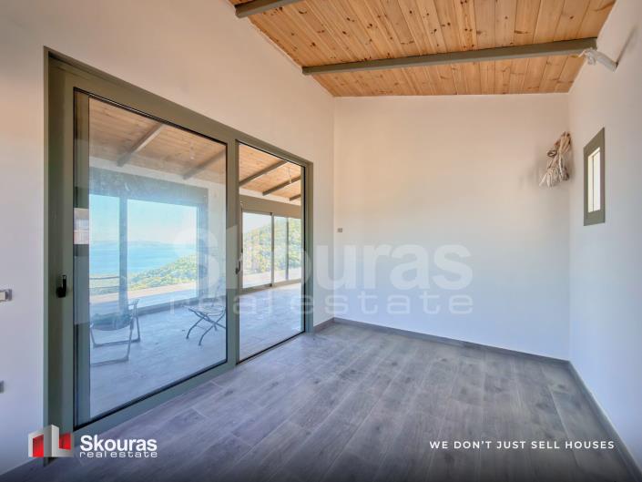 Image No.10-2 Bed House for sale