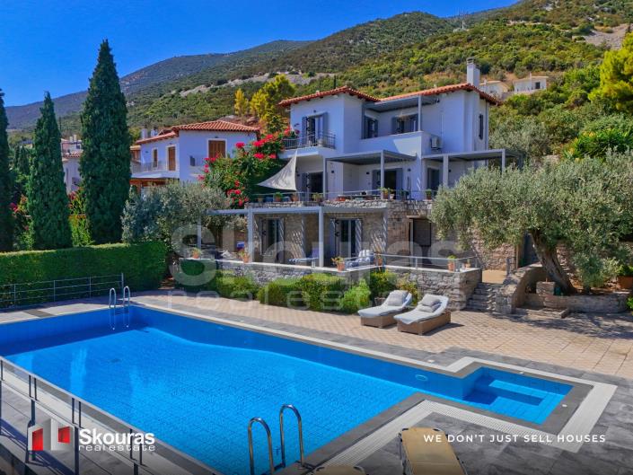 Image No.3-5 Bed Villa / Detached for sale