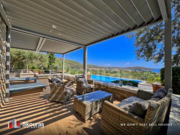 c922af5b2c774f3b8ff42c9db7d37e81