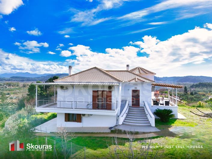 Image No.25-4 Bed House for sale