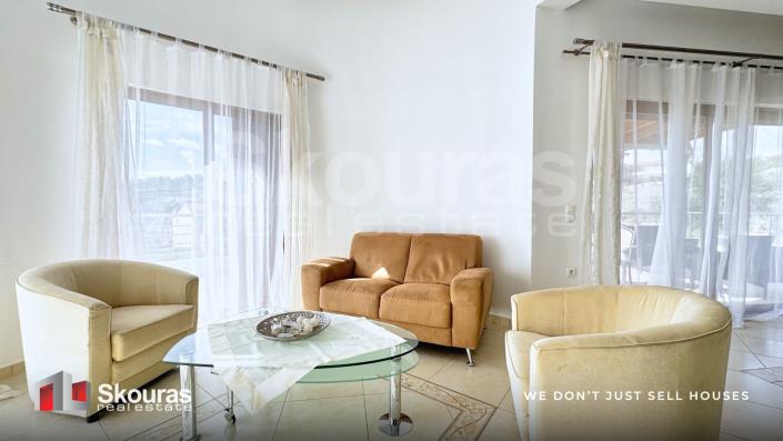 Image No.12-4 Bed House for sale