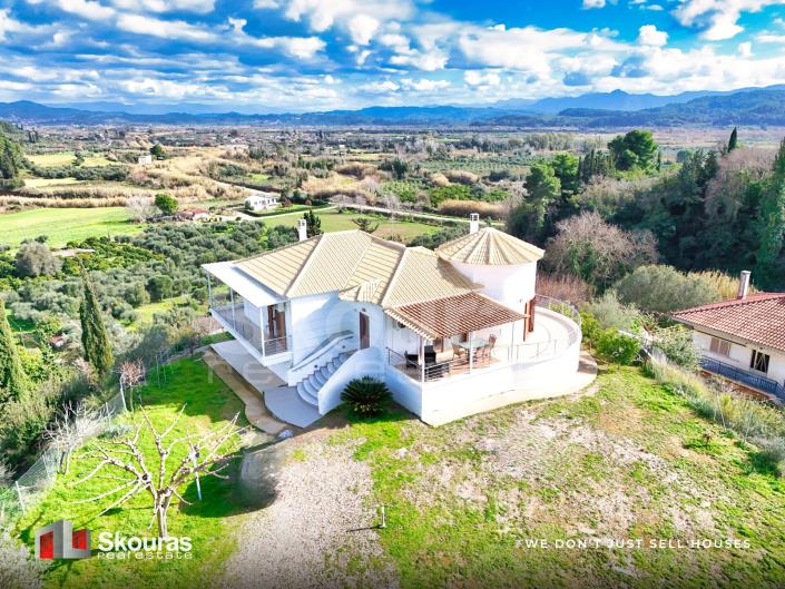 Image No.9-4 Bed House for sale