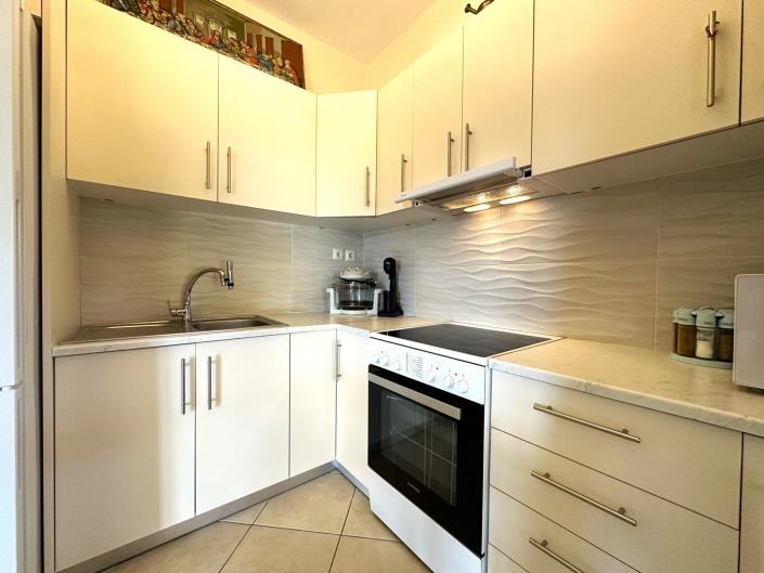 Image No.9-2 Bed House/Villa for sale