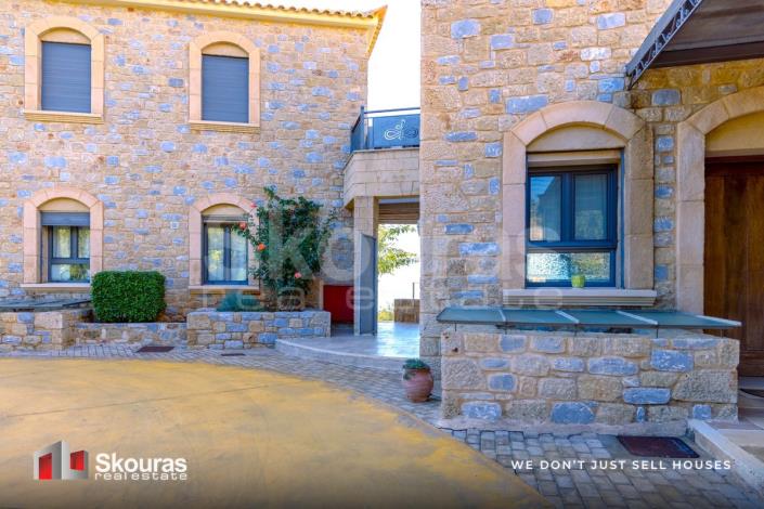 Image No.10-2 Bed House for sale