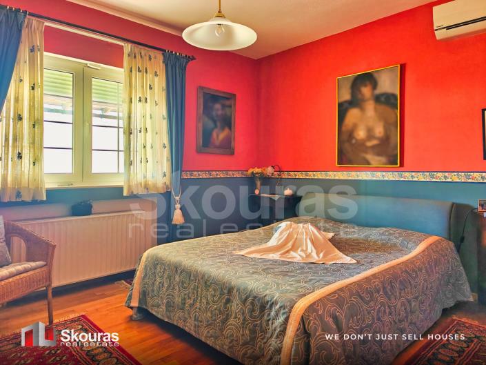Image No.13-3 Bed House for sale
