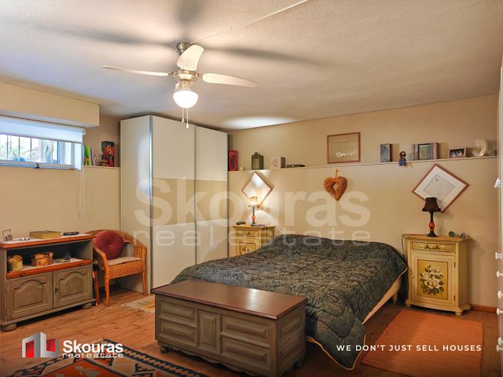 Image No.21-3 Bed House for sale