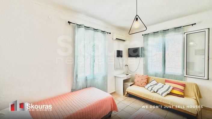 Image No.8-2 Bed House/Villa for sale