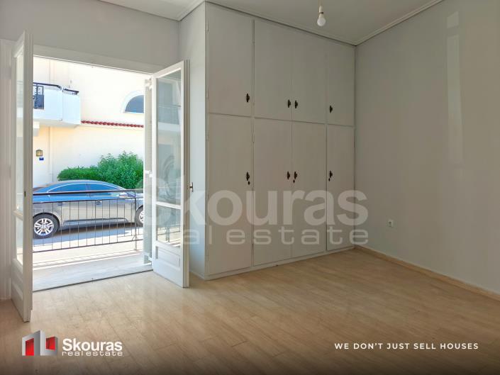 Image No.17-3 Bed House for sale