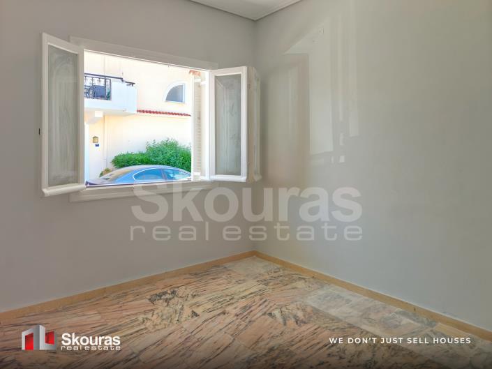 Image No.13-3 Bed House for sale