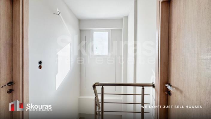 Image No.19-3 Bed House for sale
