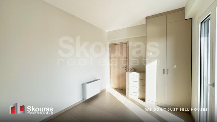 Image No.18-3 Bed House for sale