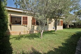 Image No.2-Villa de 4 chambres à vendre à Santa Ponsa