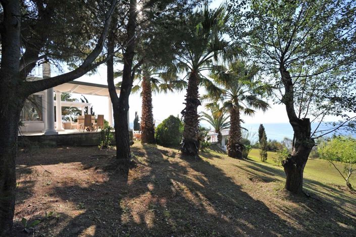 Image No.24-4 Bed House for sale